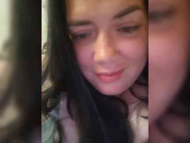 Naturally_Mom webcam