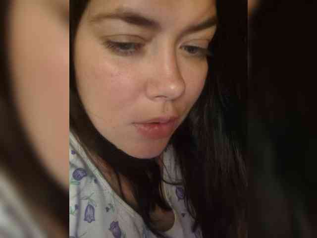 Naturally_Mom webcam