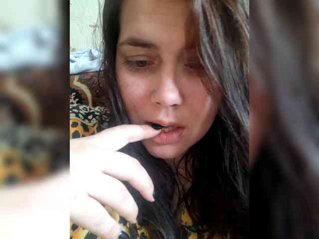 Naturally_Mom webcam