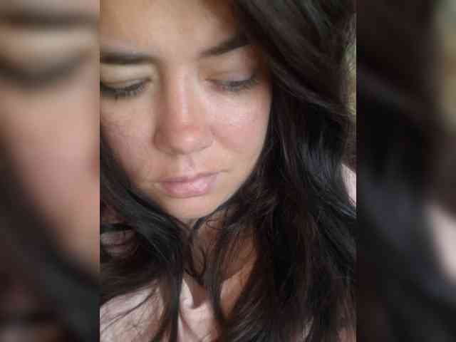 Naturally_Mom webcam