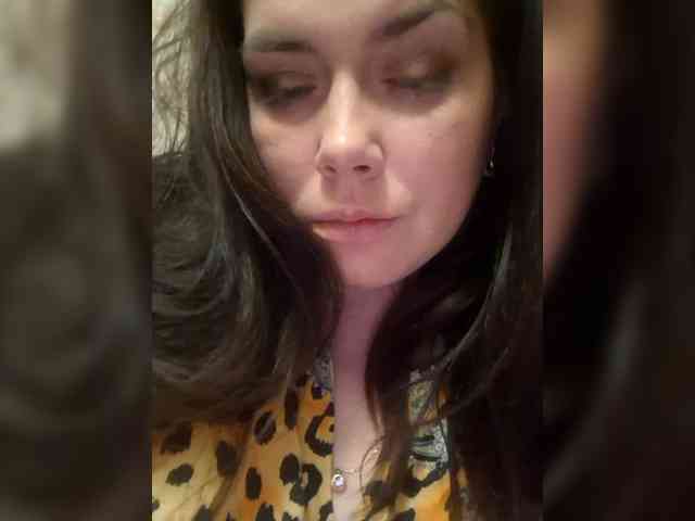 Naturally_Mom webcam