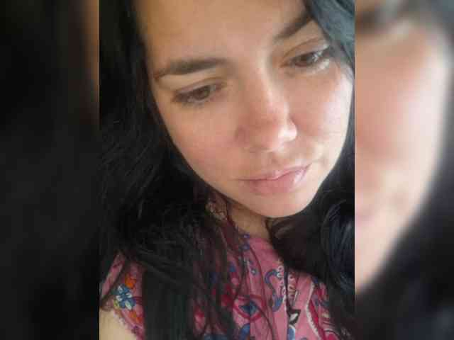 Naturally_Mom webcam