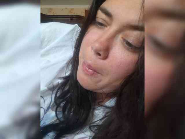 Naturally_Mom webcam