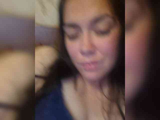 Naturally_Mom webcam