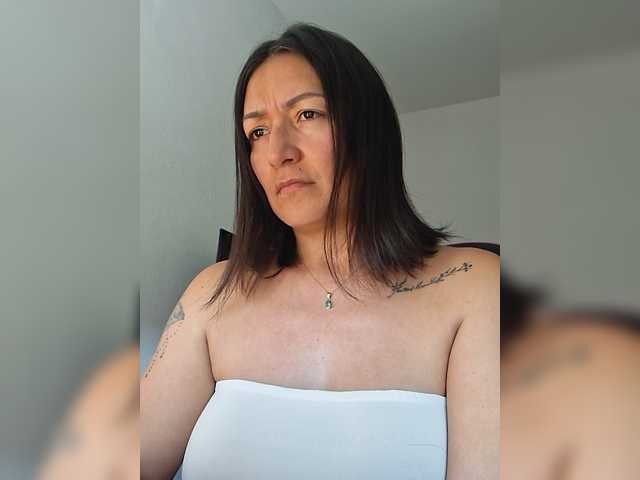 cristalboom live cam on BongaCams