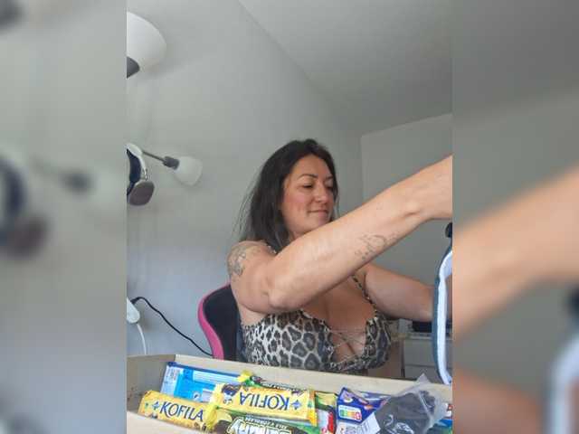 cristalboom live webcam show