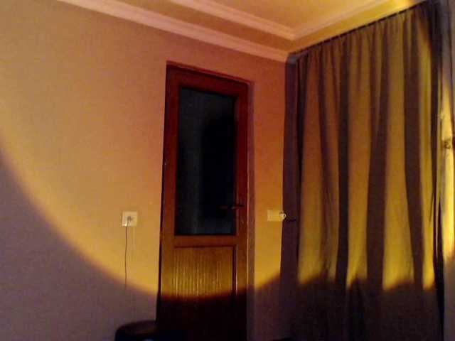 SarinnnaLuv live cam on BongaCams