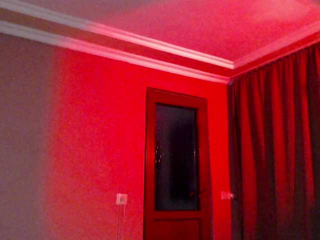SarinnnaLuv live cam on BongaCams