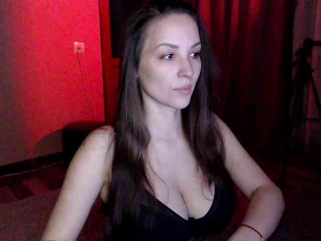Модель: SarinnnaLuv
