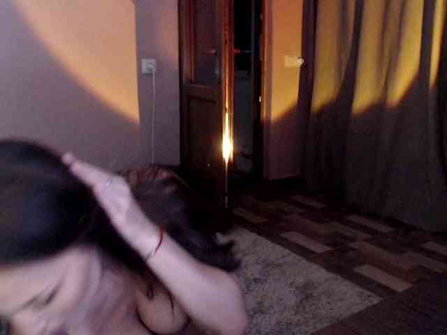 SarinnnaLuv webcam