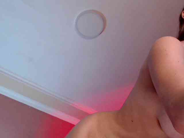 SarinnnaLuv webcam
