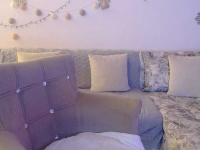  goodSnowQueen chat room