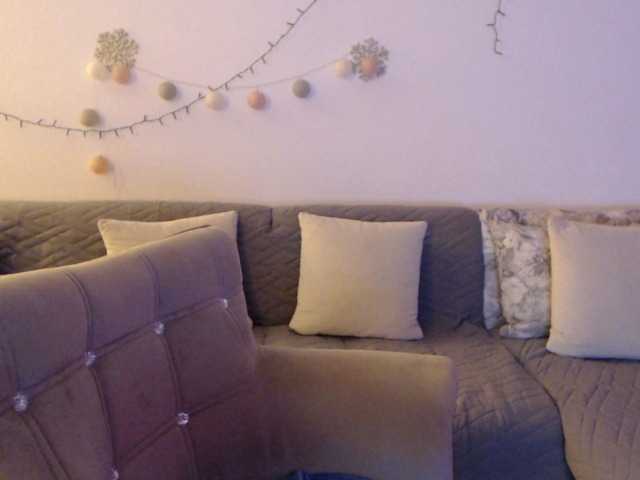 goodSnowQueen live webcam show