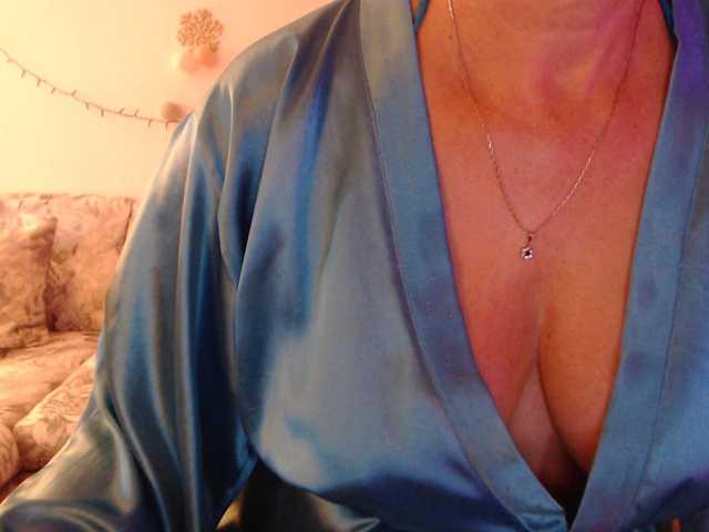 goodSnowQueen, en vivo ahora en BongaCams