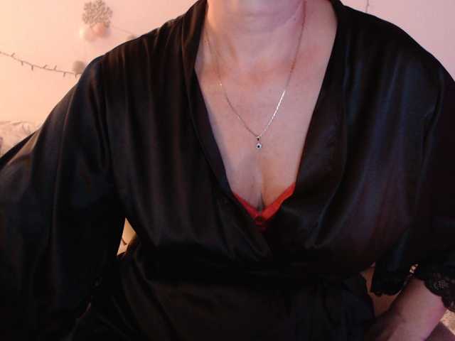 goodSnowQueen live cam on BongaCams