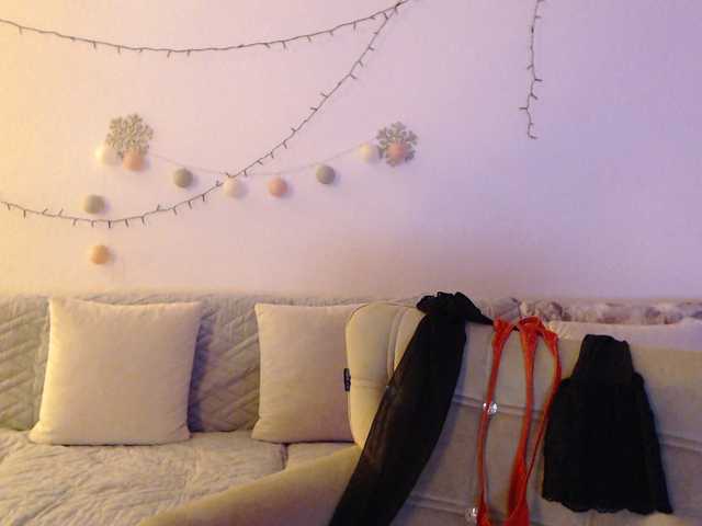 goodSnowQueen live cam on BongaCams