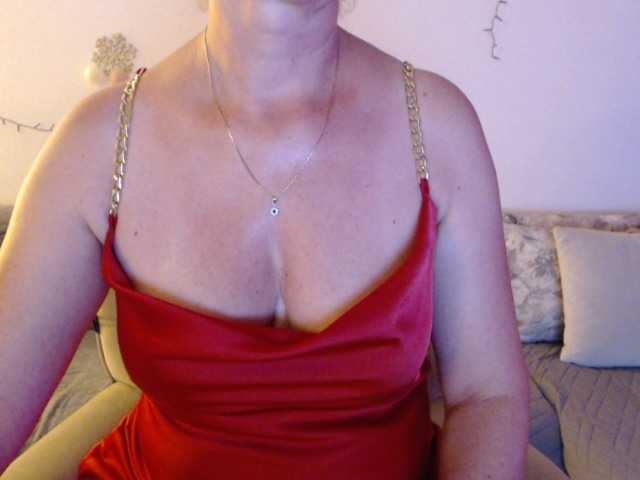 goodSnowQueen live webcam show