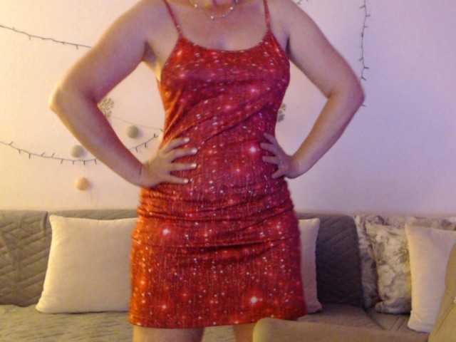 goodSnowQueen live cam on BongaCams