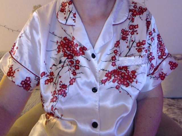 goodSnowQueen live cam on BongaCams