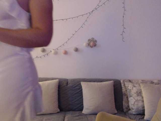 goodSnowQueen live webcam show