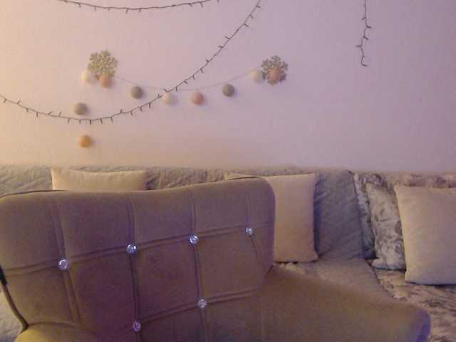 goodSnowQueen live cam on BongaCams