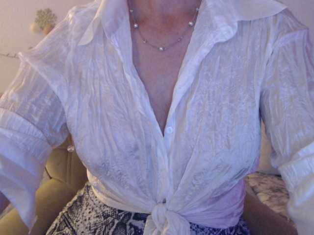  goodSnowQueen chat room