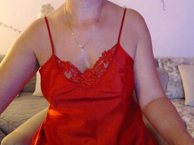 goodSnowQueen live cam on BongaCams