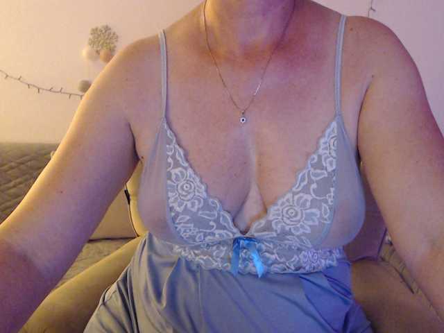 goodsnowqueen cam belle