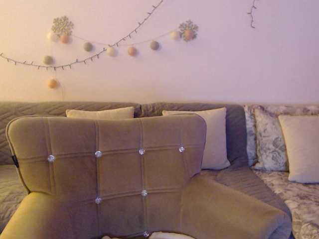 goodSnowQueen live cam on BongaCams