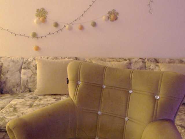 goodSnowQueen live cam on BongaCams