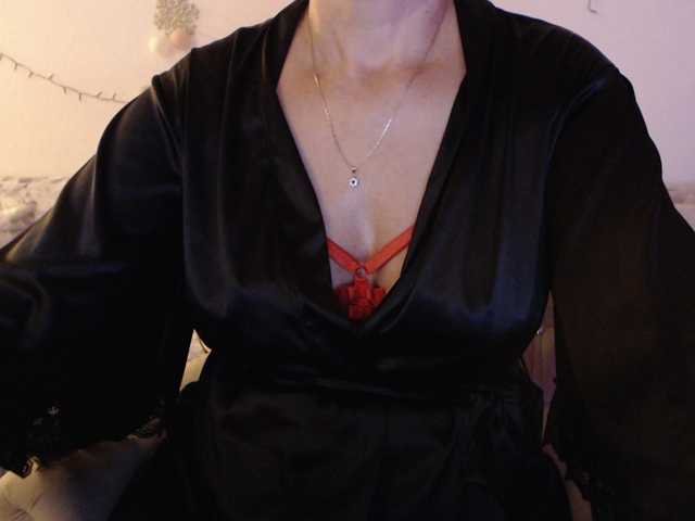 goodSnowQueen live cam preview