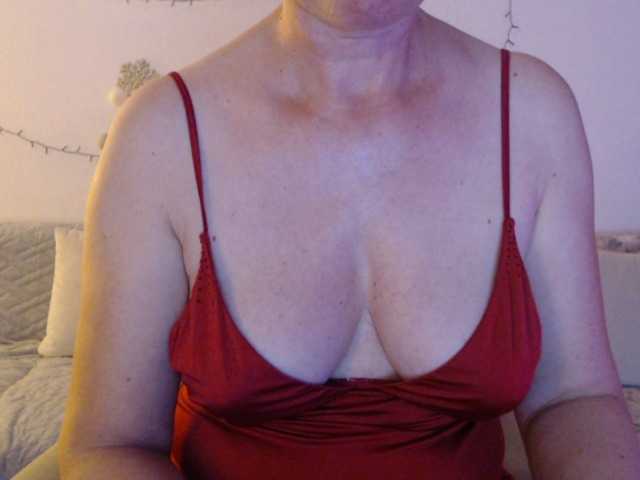 goodsnowqueen cam belle