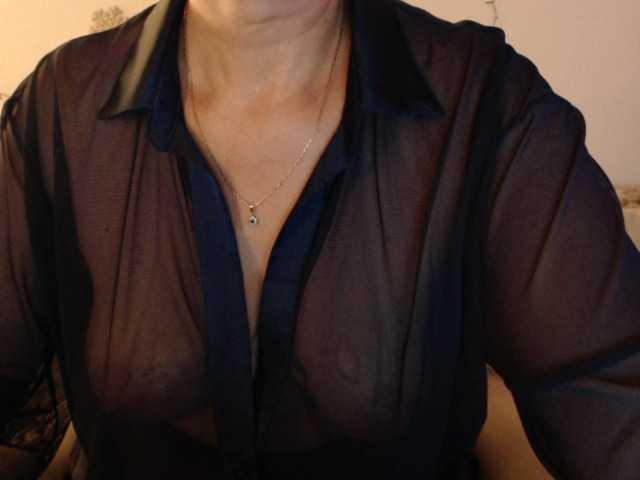 goodSnowQueen live webcam show