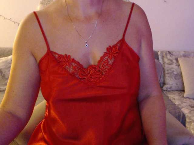 goodSnowQueen live cam preview