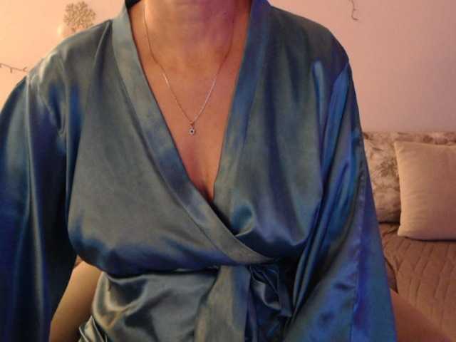 goodSnowQueen live webcam show
