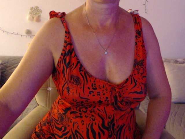goodSnowQueen live webcam show