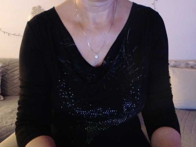 goodSnowQueen live webcam show