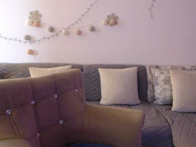 goodSnowQueen live webcam show