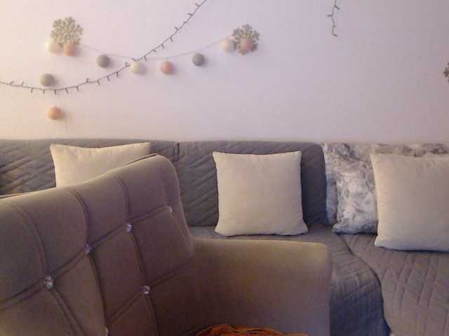 goodSnowQueen live cam on BongaCams