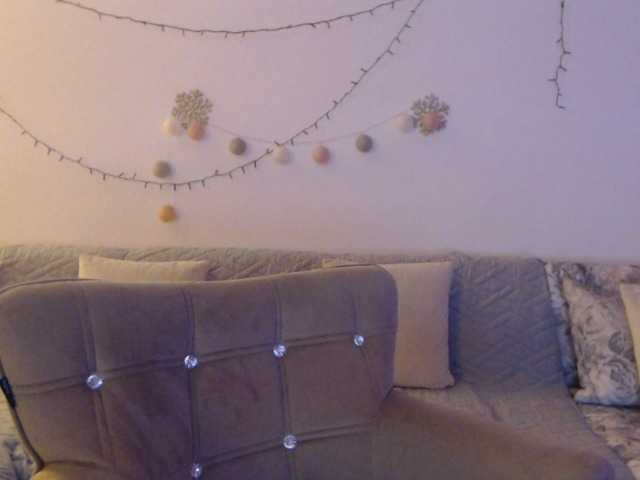goodSnowQueen live cam on BongaCams
