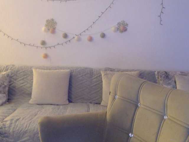 goodsnowqueen cam belle