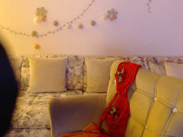 goodSnowQueen live cam preview