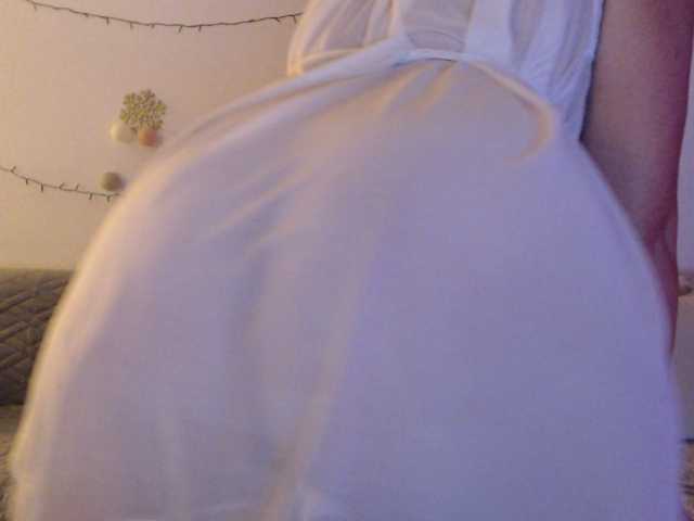 goodSnowQueen live cam preview