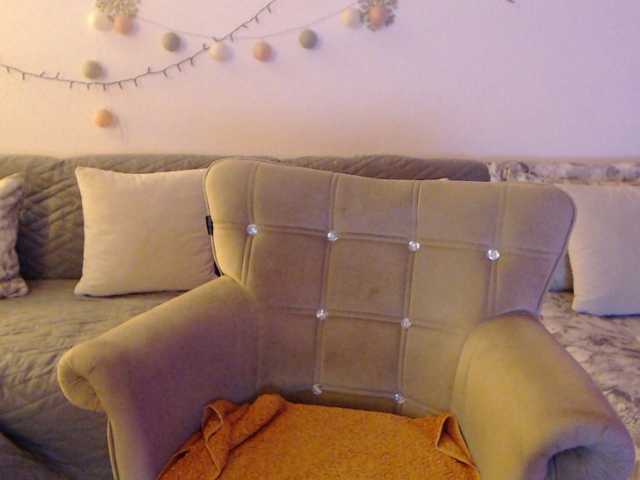 goodSnowQueen live cam preview