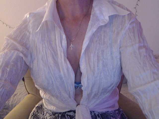  goodSnowQueen chat room