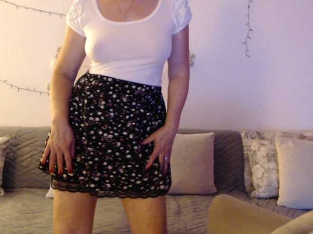 goodSnowQueen live cam on BongaCams