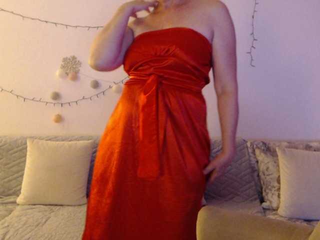 goodSnowQueen live cam on BongaCams