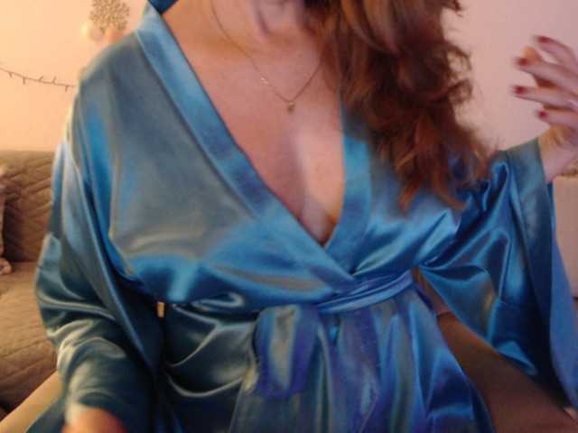 goodSnowQueen live webcam show
