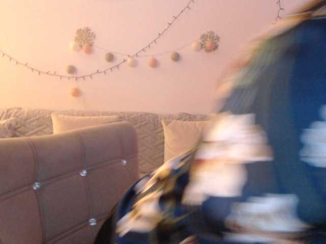 goodSnowQueen's BongaCams show and profile