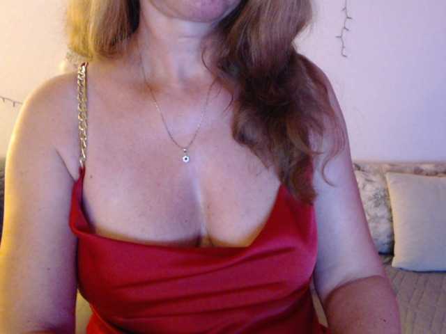goodSnowQueen live webcam show